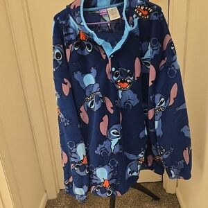 NWT Disney Stitch Cozy Fleece Pullover – Navy & Teal Accents